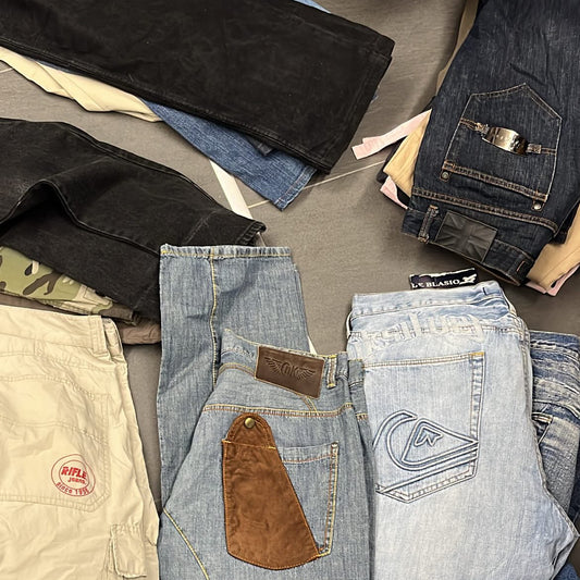 Mystery Baggy Pants | Skater Fit & Y2K Aesthetic: Oversize Denim, Cargo & Streetwear - 1 Pezzo