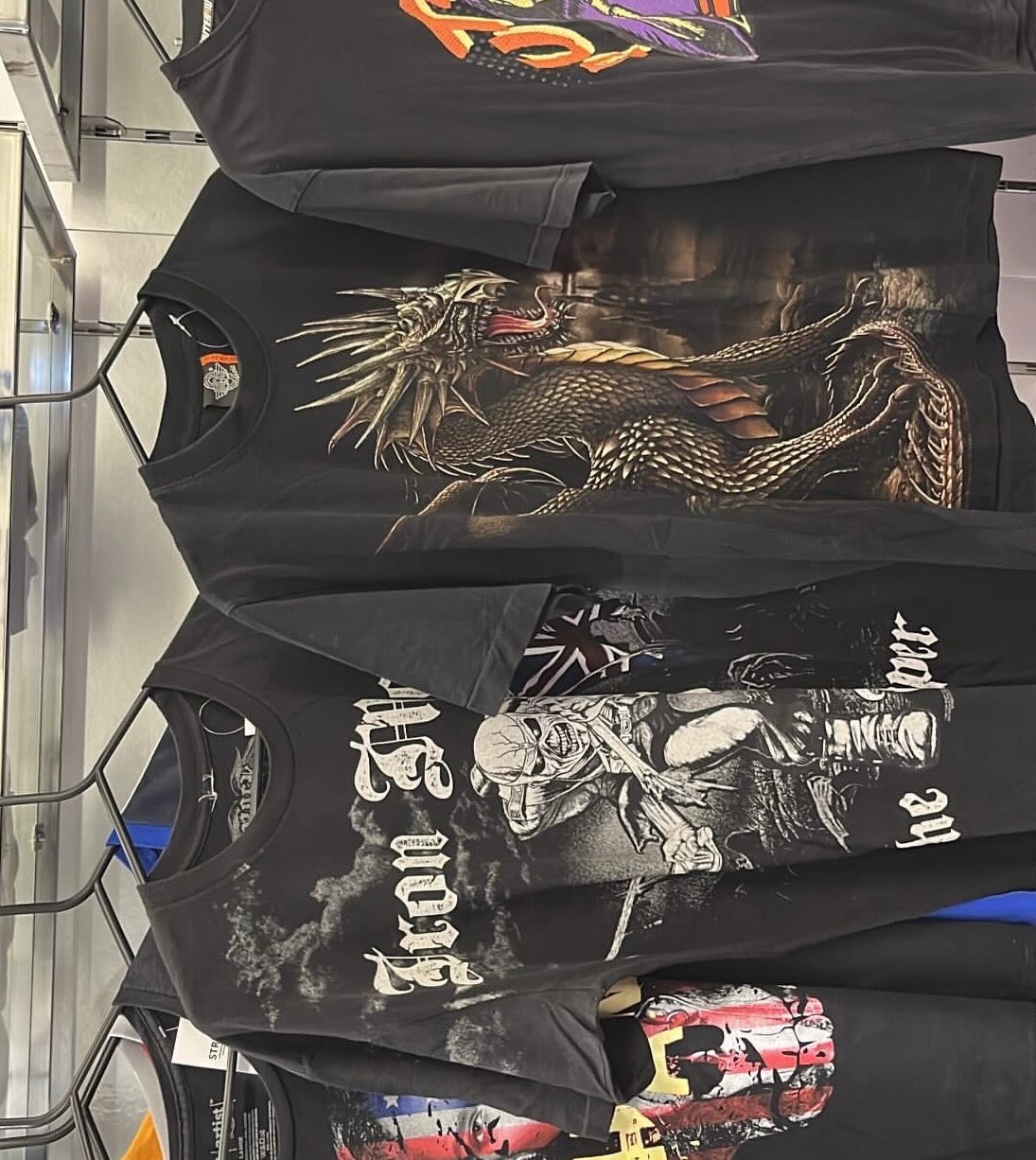 Mystery T-Shirt Premium | Limited Edition Graphic Tee: Metal - Punk - Underground - Alternative Brand - 1 Pezzo