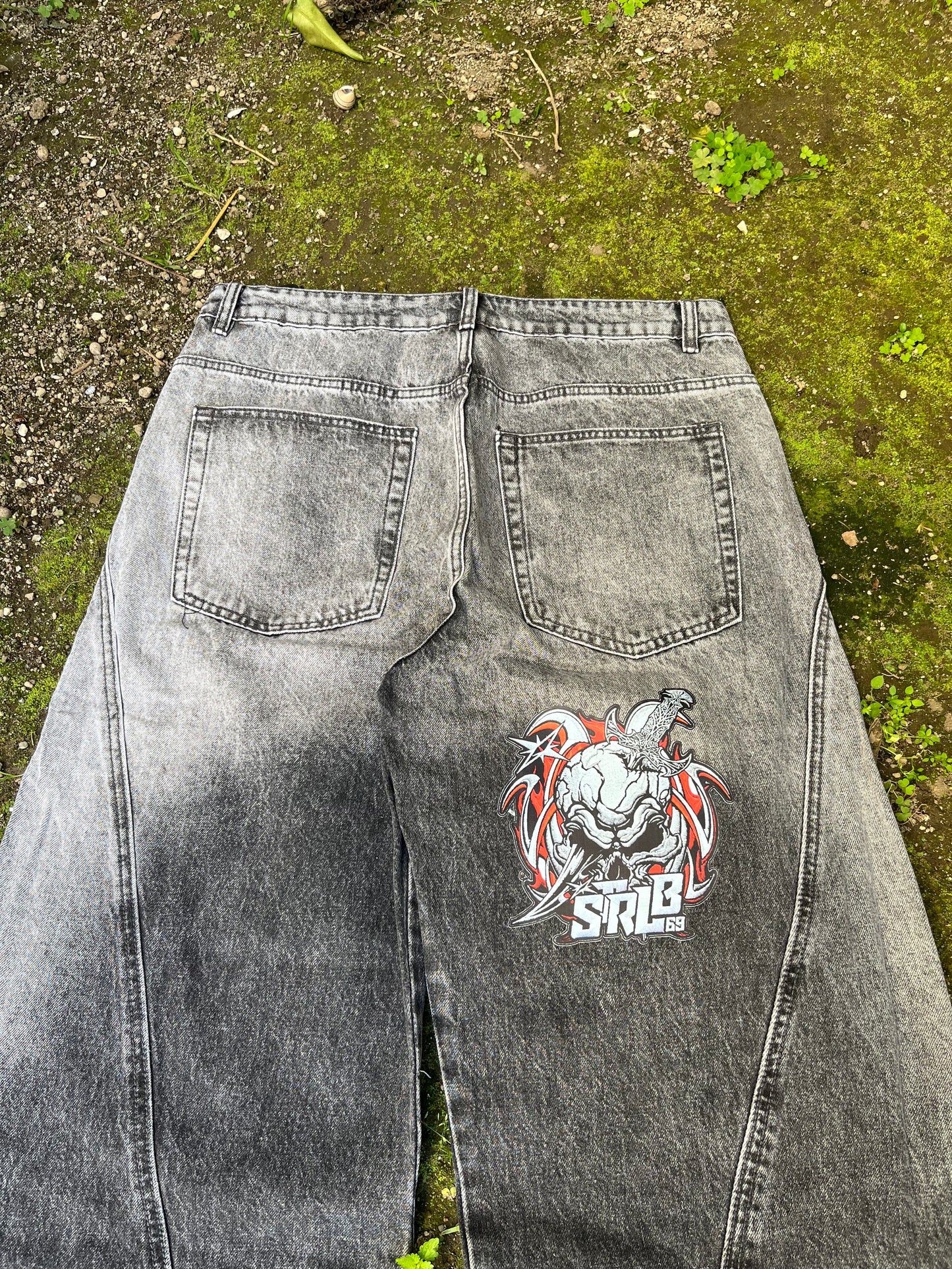 Strlb69 Spiked Skull Mega Ballon Baggy Denim – Acid Wash Grey to Black Gradient