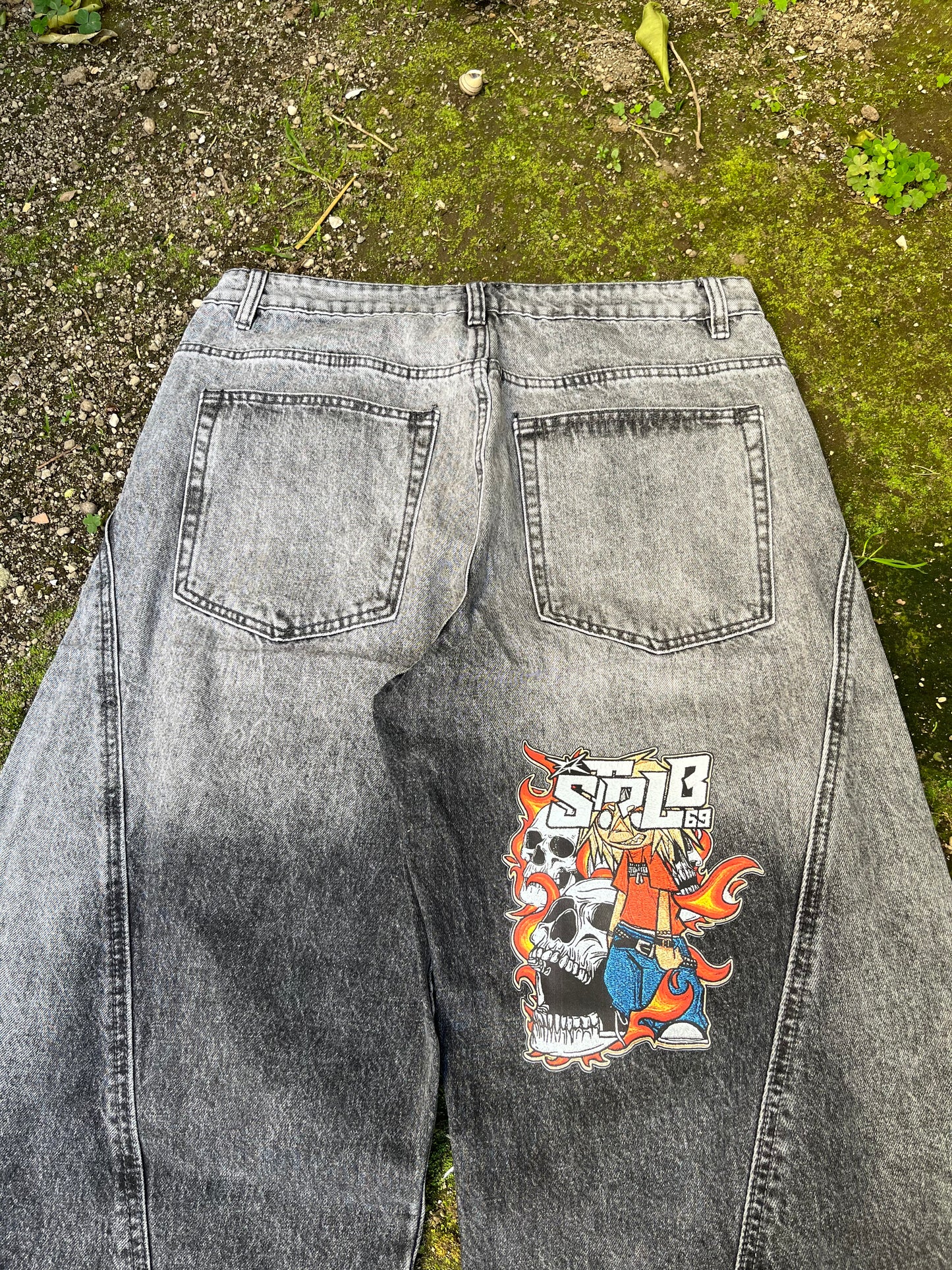 Strlb69 Spiked Skull Mega Ballon Baggy Denim – Acid Wash Grey to Black Gradient